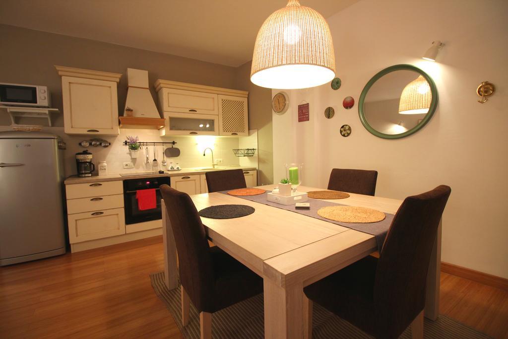 Romantic Apartment Pusta Ровінь Екстер'єр фото