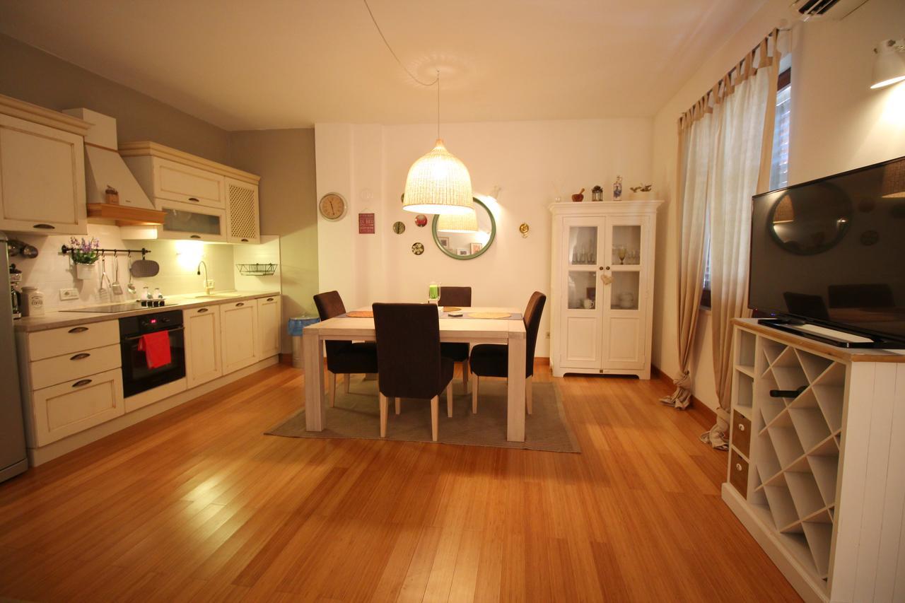 Romantic Apartment Pusta Ровінь Екстер'єр фото